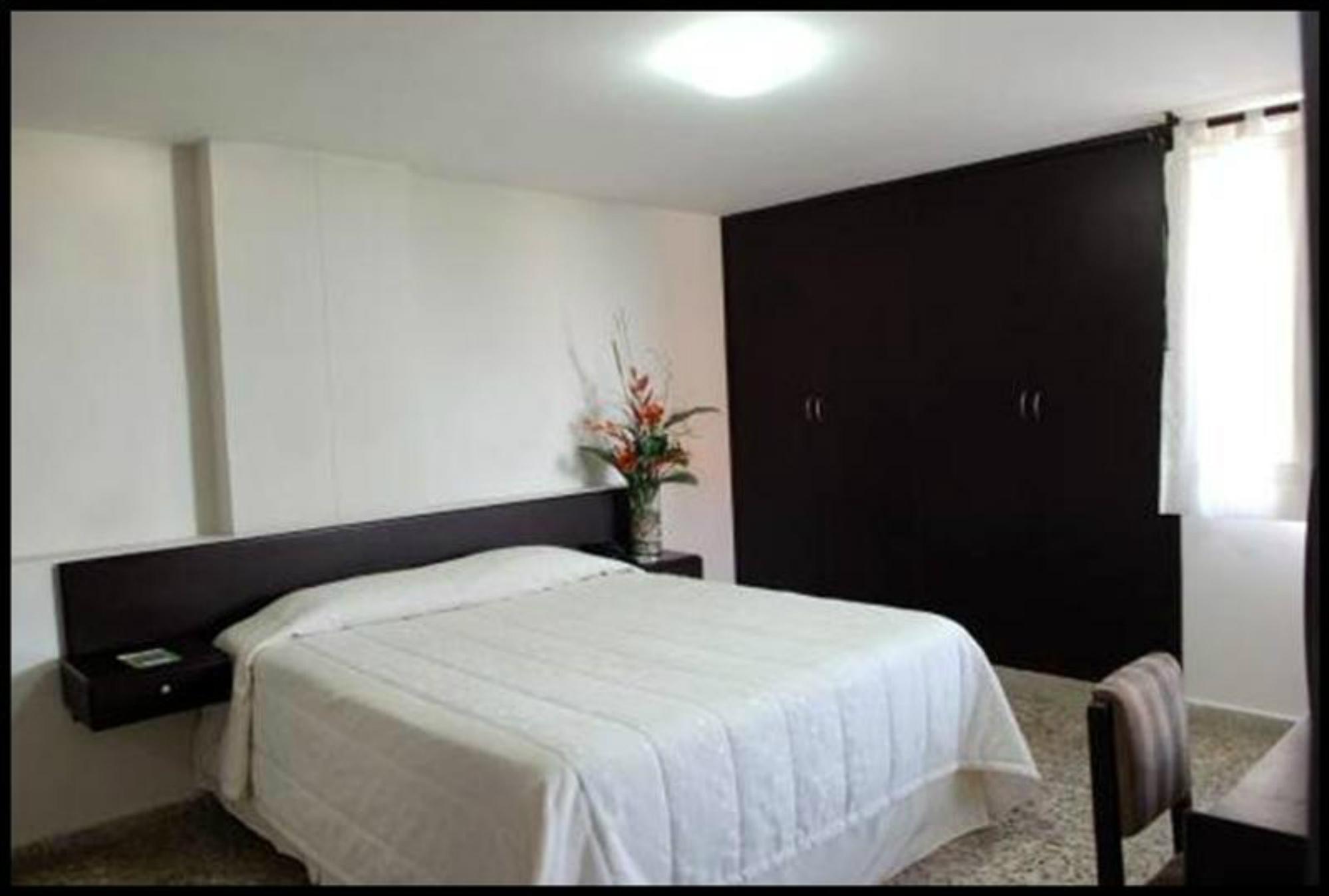 Hotel Ayenda 1313 Barahona 72 Barranquilla  Esterno foto